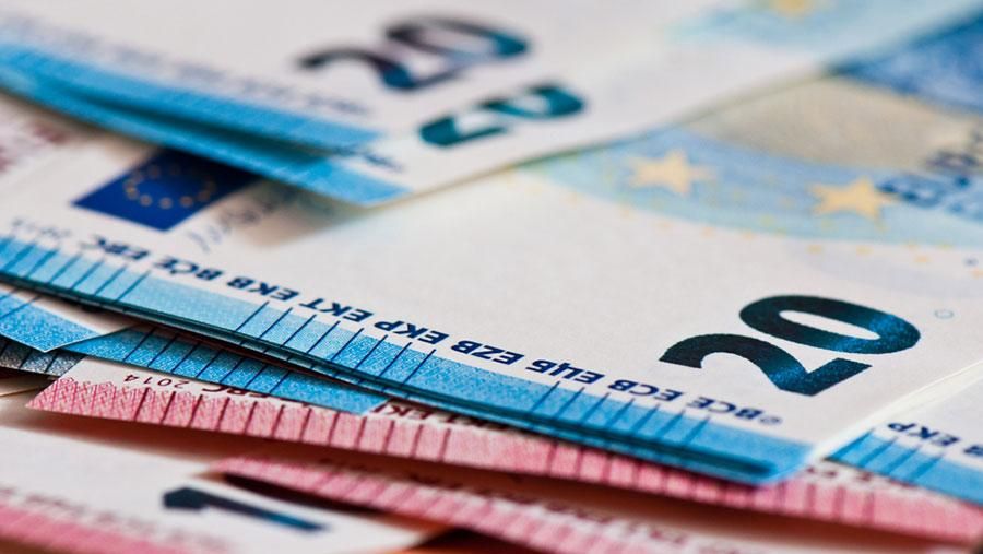 Готівковий курс валют на сьогодні 10-04-2018: курс долару та євро Готівковий курс валют на сьогодні 10-04-2018: курс долару та євро