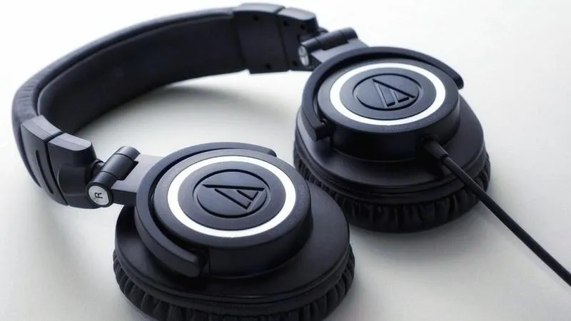 Навушники Audio-Technika ATH-M50