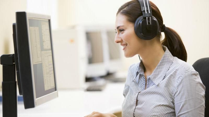 ТОП-5 наушников, которые могут повысить производительность на работе ТОП-5 наушников, которые могут повысить производительность на работе