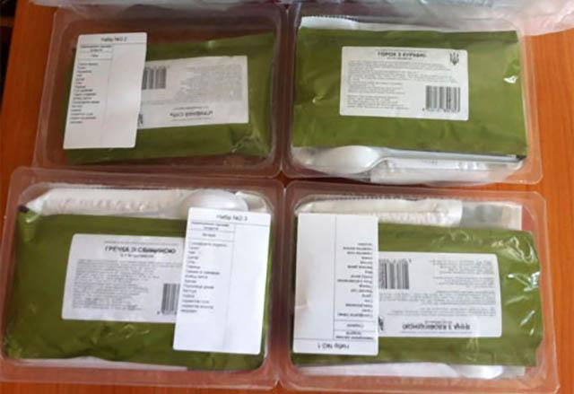 Шоколад, сухофрукты, мясо: что входит в новый сухпайок для военных