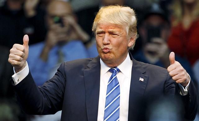 Трамп звернувся до Росії: "Зупинімо гонку озброєнь?" Трамп звернувся до Росії: "Зупинімо гонку озброєнь?"