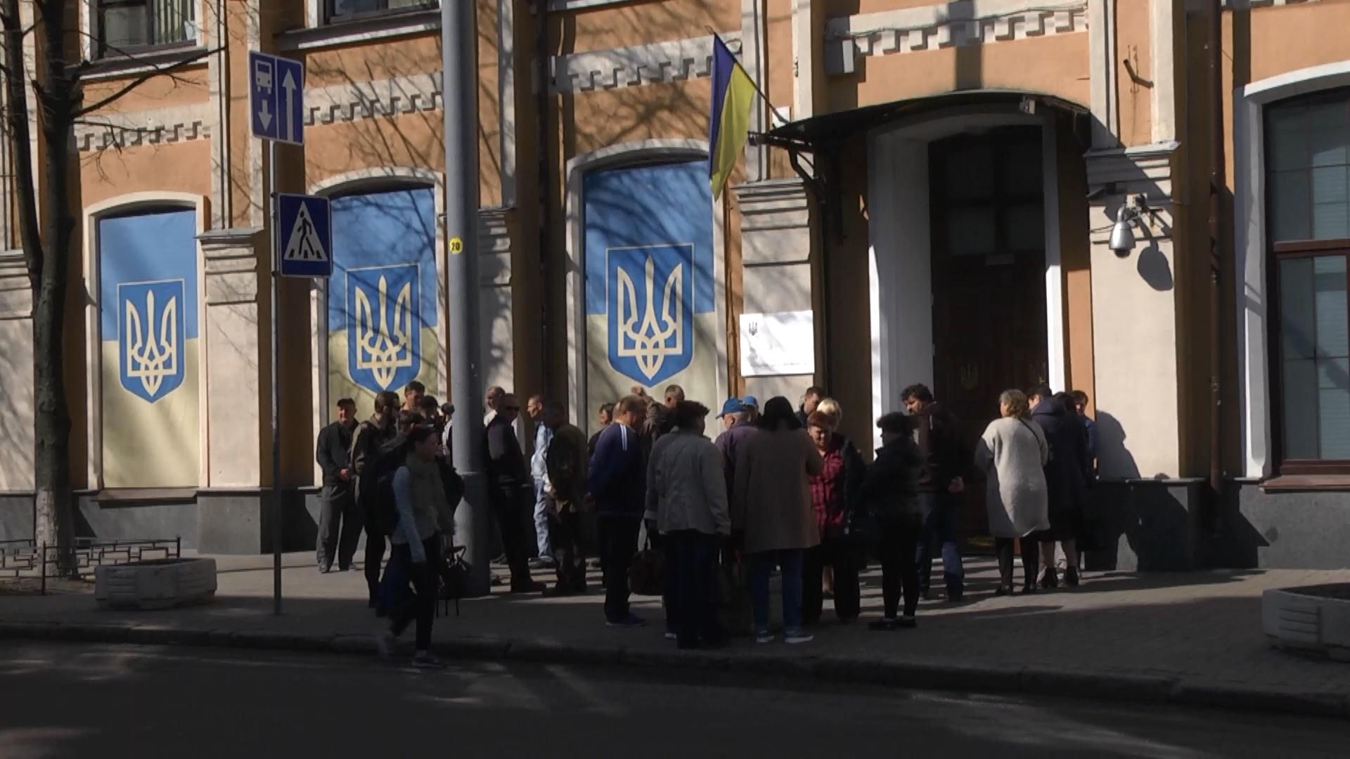 Фермеры в Киеве пикетировали скандальное дело рейдерского захвата Фермеры в Киеве пикетировали скандальное дело рейдерского захвата