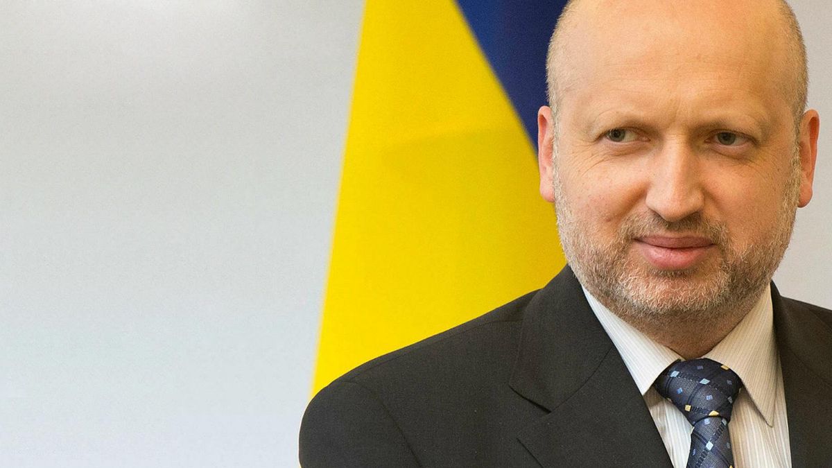Турчинов рассказал о недостойном поведении стран Запада во время начала войны на Донбассе Турчинов рассказал о недостойном поведении стран Запада во время начала войны на Донбассе