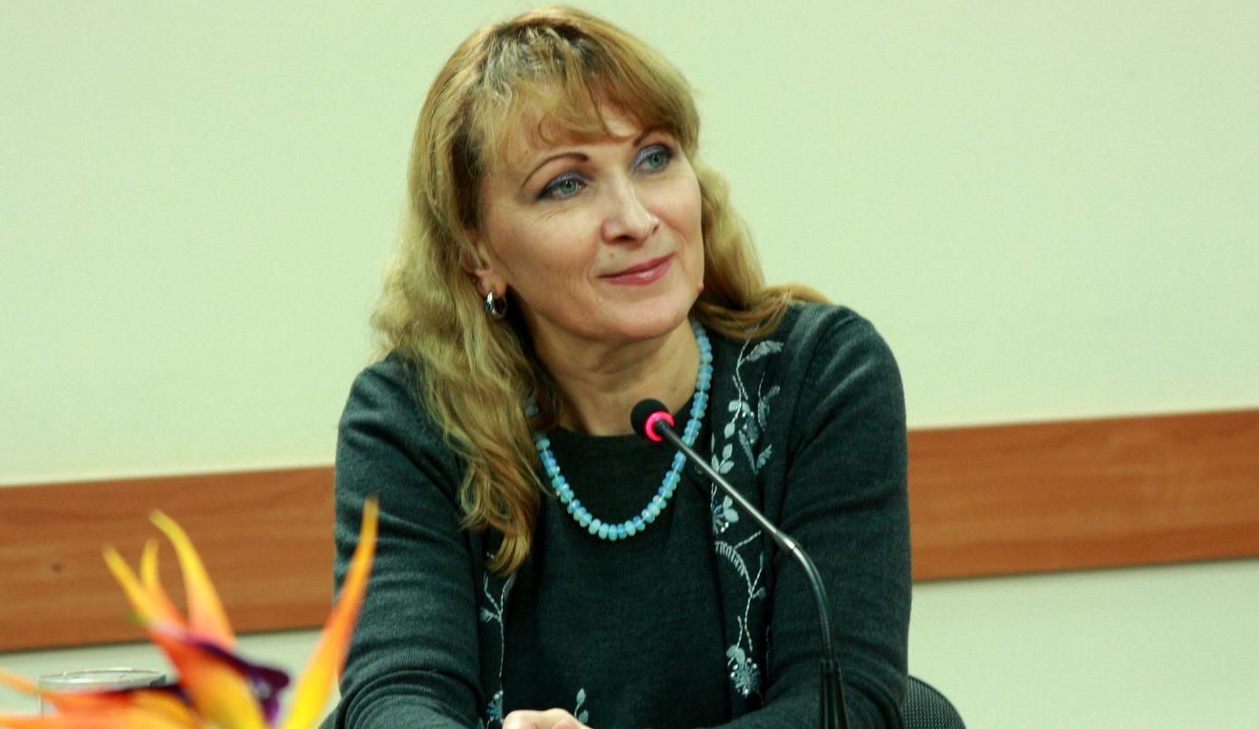 "Це було принципово": Відома письменниця пояснила, чому відмовилася від російської мови "Це було принципово": Відома письменниця пояснила, чому відмовилася від російської мови