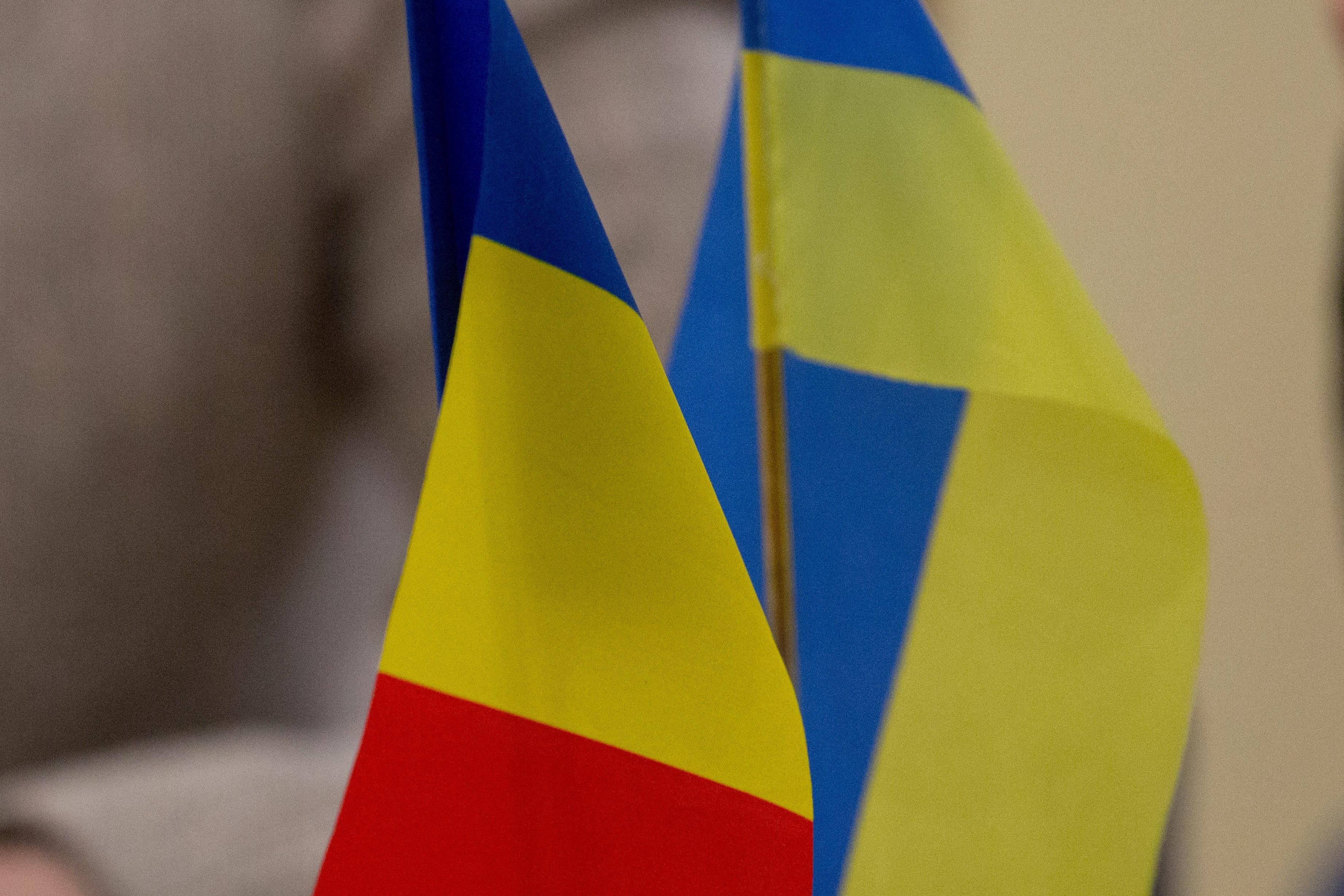Україна та Румунія працюватимуть над вирішенням питань національних меншин Україна та Румунія працюватимуть над вирішенням питань національних меншин
