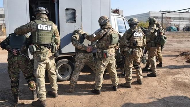 СБУ затримала дві групи російських диверсантів: фото СБУ затримала дві групи російських диверсантів: фото