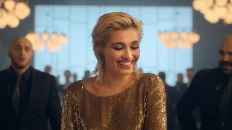 Рекламу для Schweppes снимали в Киеве: появилось видео Рекламу для Schweppes снимали в Киеве: появилось видео