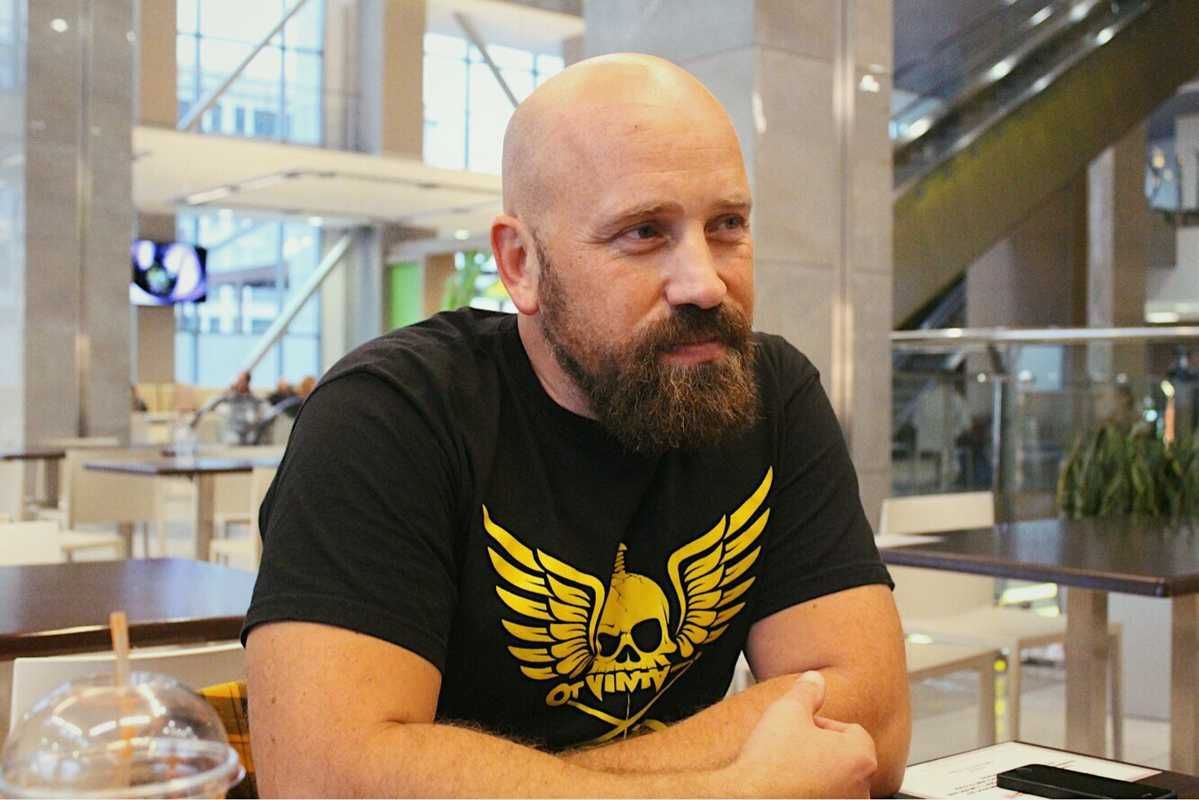 Я вимагаю видалити вашу гидоту, – відомий художник різко звернувся до Мосійчука та Лозового Я вимагаю видалити вашу гидоту, – відомий художник різко звернувся до Мосійчука та Лозового