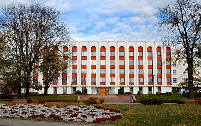 Білорусь засудила удари по Сирії Білорусь засудила удари по Сирії