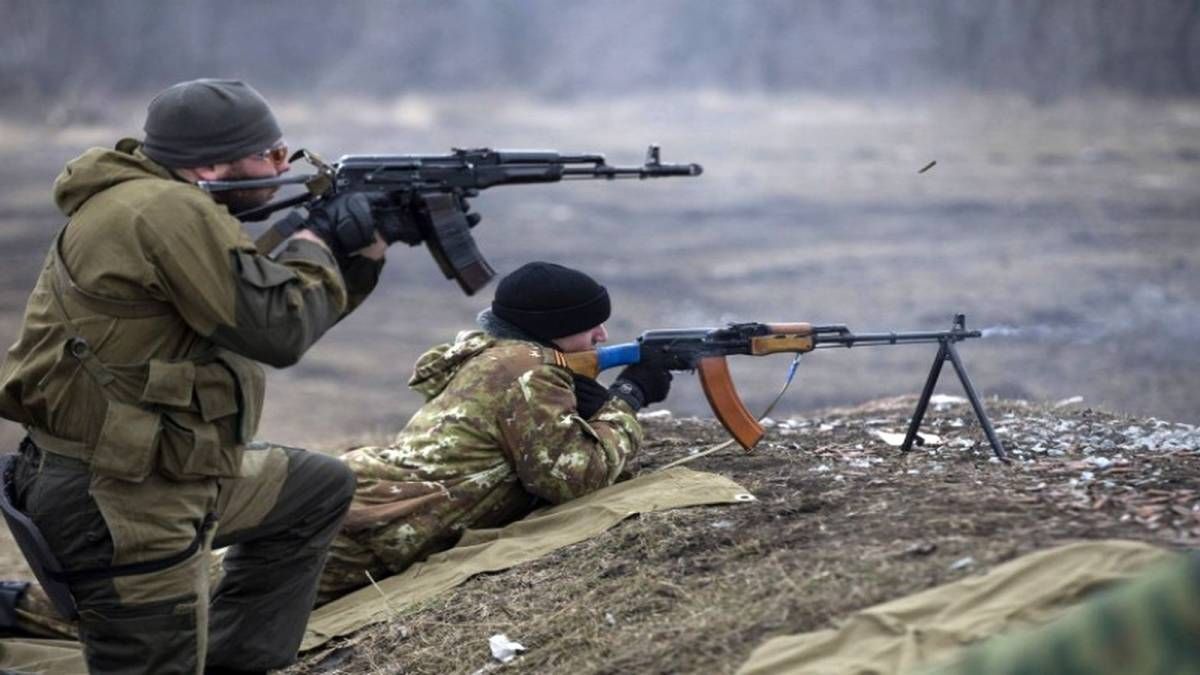 Проросійські бойовики 52 рази обстріляли позиції ЗСУ: є поранені 