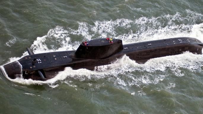 Російські кораблі "полювали" за британським підводним човном під час атаки у Сирії Російські кораблі "полювали" за британським підводним човном під час атаки у Сирії