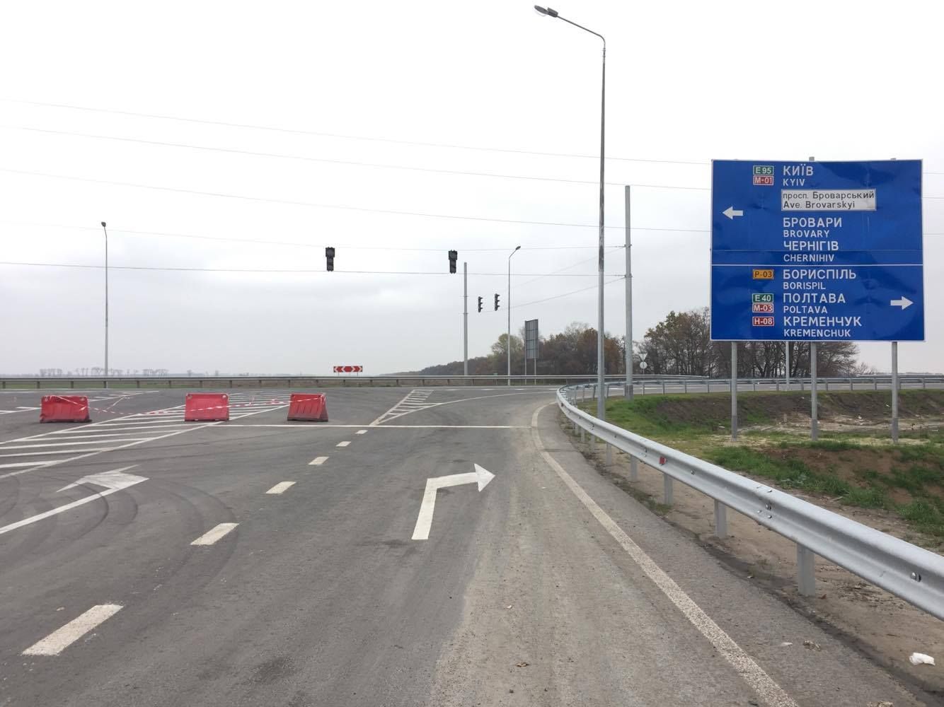 Водителей предупреждают о пробках на подъездной дороге к аэропорту "Борисполь"