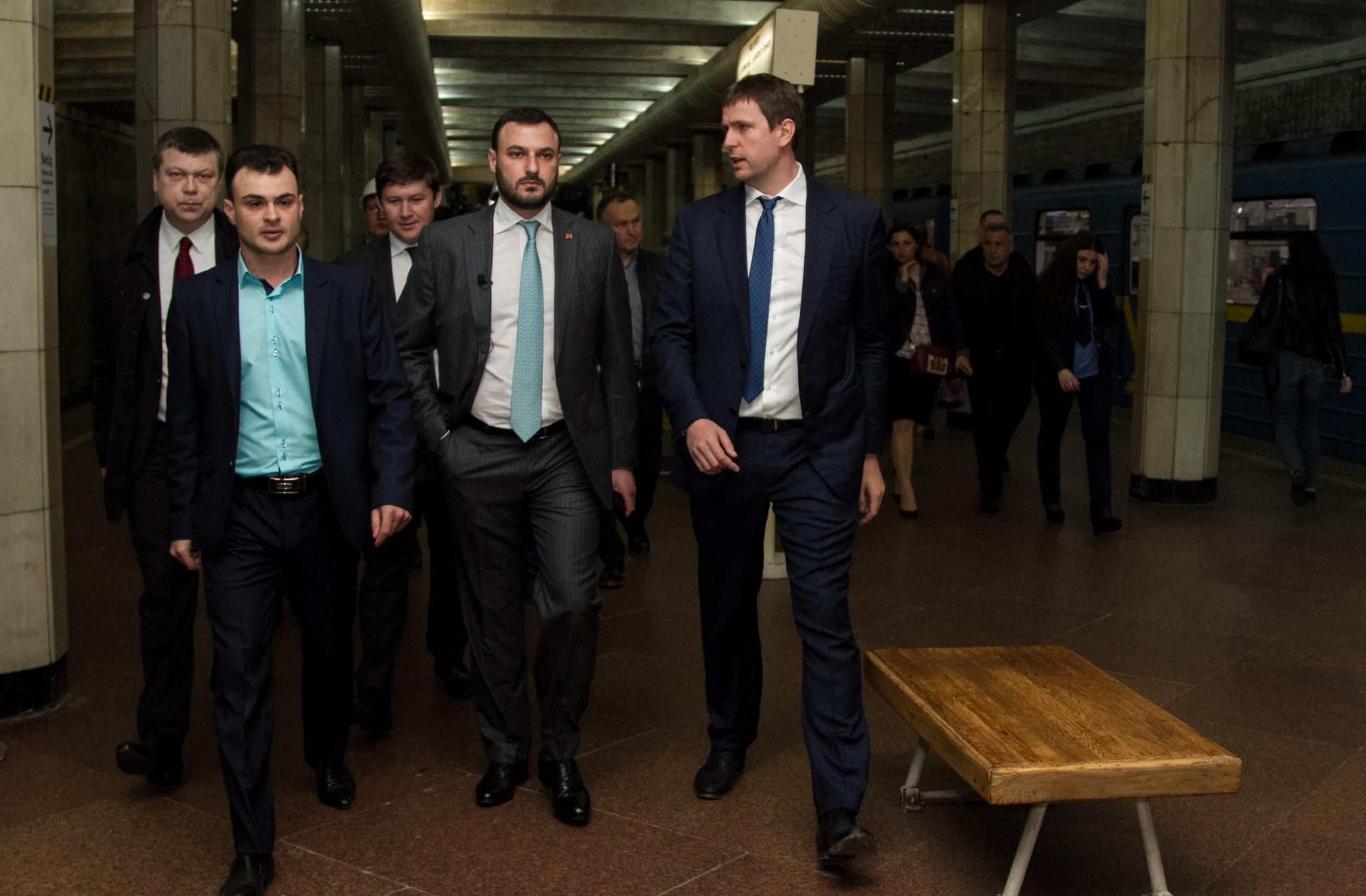 В КГГА рассказали подробности реконструкции станции метро "Святошин" В КГГА рассказали подробности реконструкции станции метро "Святошин"