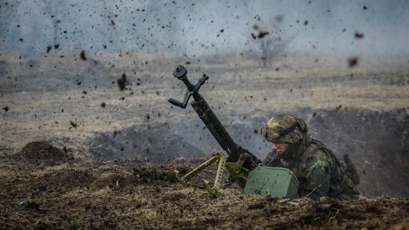 Російсько-окупаційні війська обстріляли українські позиції із мінометів та БМП