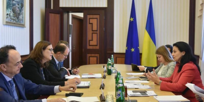 Чому західні партнери в переговорах більш впливові, ніж вітчизняні дипломати Чому західні партнери в переговорах більш впливові, ніж вітчизняні дипломати