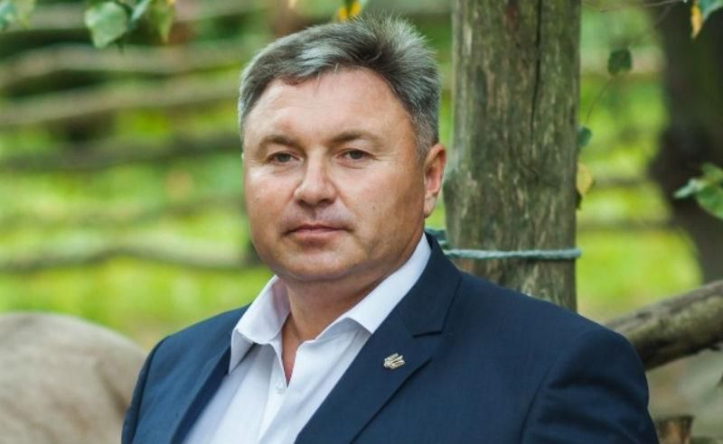 Як очільник Луганщини ділив землянку з вовчицею Як очільник Луганщини ділив землянку з вовчицею