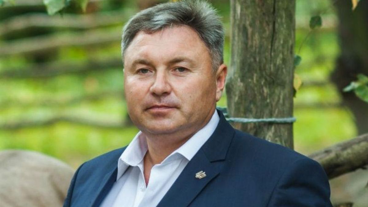 Як очільник Луганщини ділив землянку з вовчицею Як очільник Луганщини ділив землянку з вовчицею