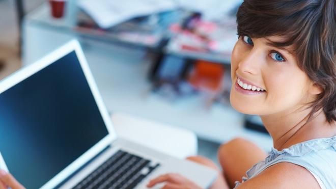 Як захистити очі під час роботи за комп'ютером: ефективні поради