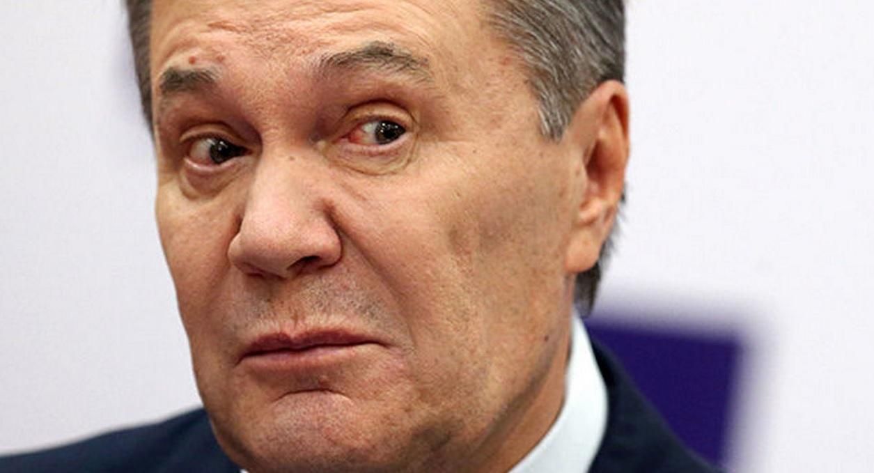 Янукович мав залишитися і померти в Україні, – Добкін