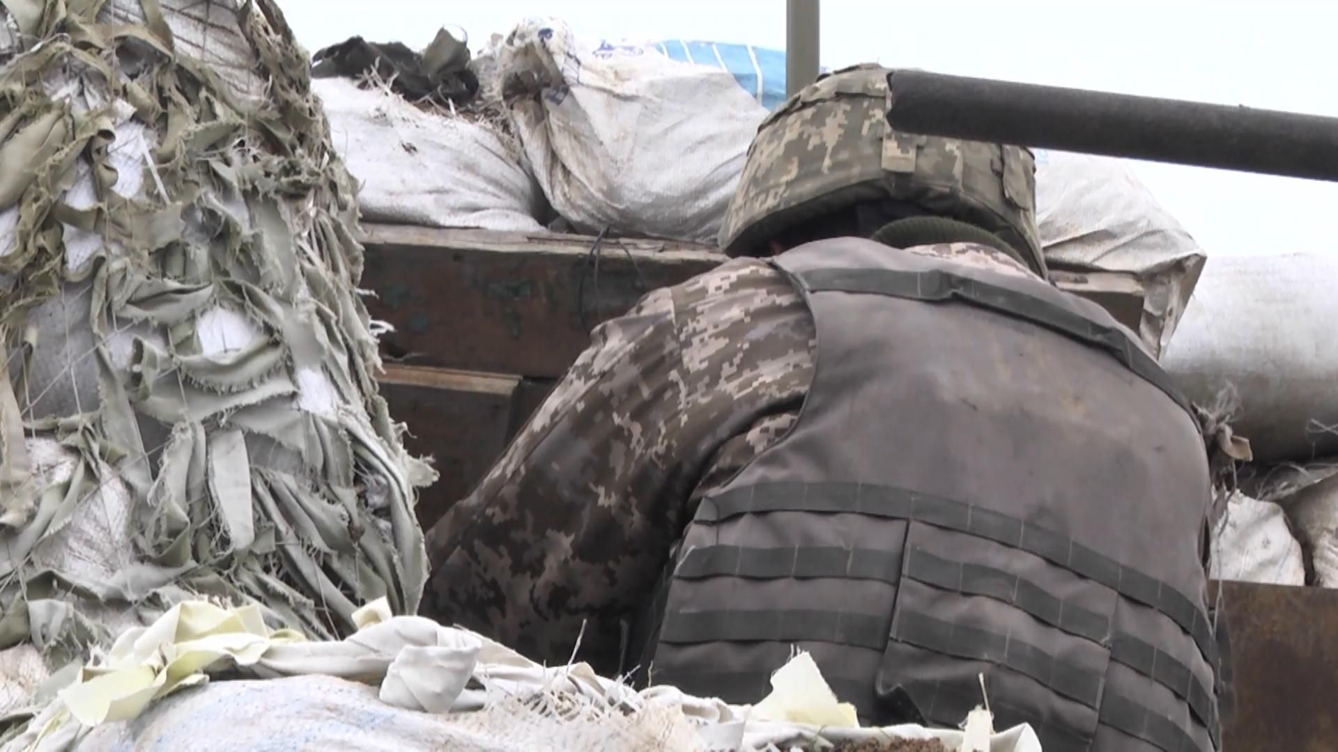 Репортаж з передової: проросійські бойовики обстрілюють позиції ЗСУ Репортаж з передової: проросійські бойовики обстрілюють позиції ЗСУ