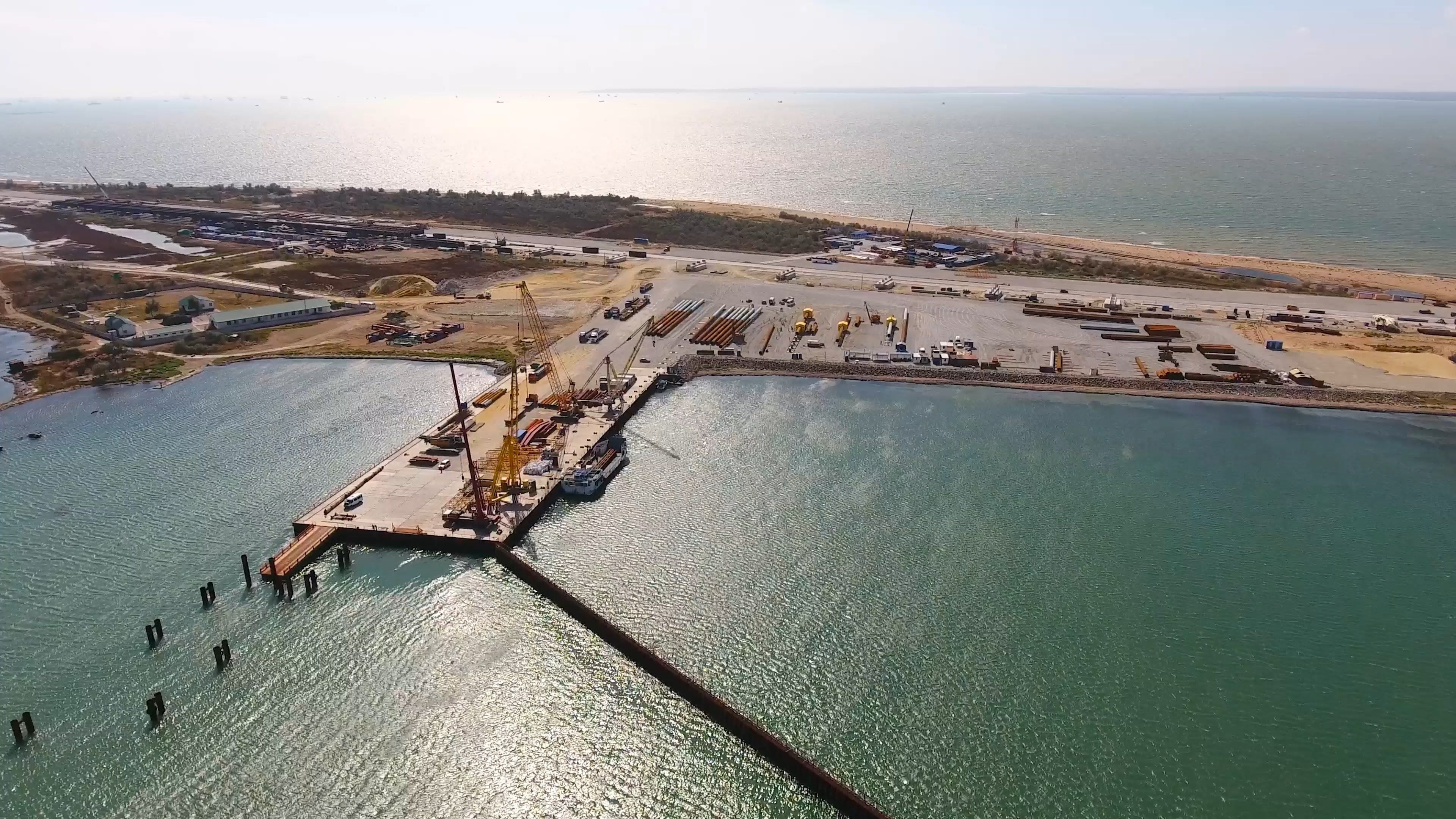 Украина отреагировала на передачу острова Тузла в собственность России Украина отреагировала на передачу острова Тузла в собственность России