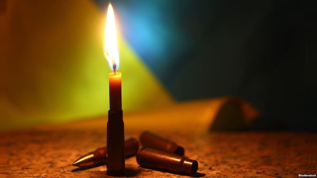 У госпіталі в Дніпрі помер 21-річний боєць АТО: лікарі боролися за його життя 20 годин У госпіталі в Дніпрі помер 21-річний боєць АТО: лікарі боролися за його життя 20 годин