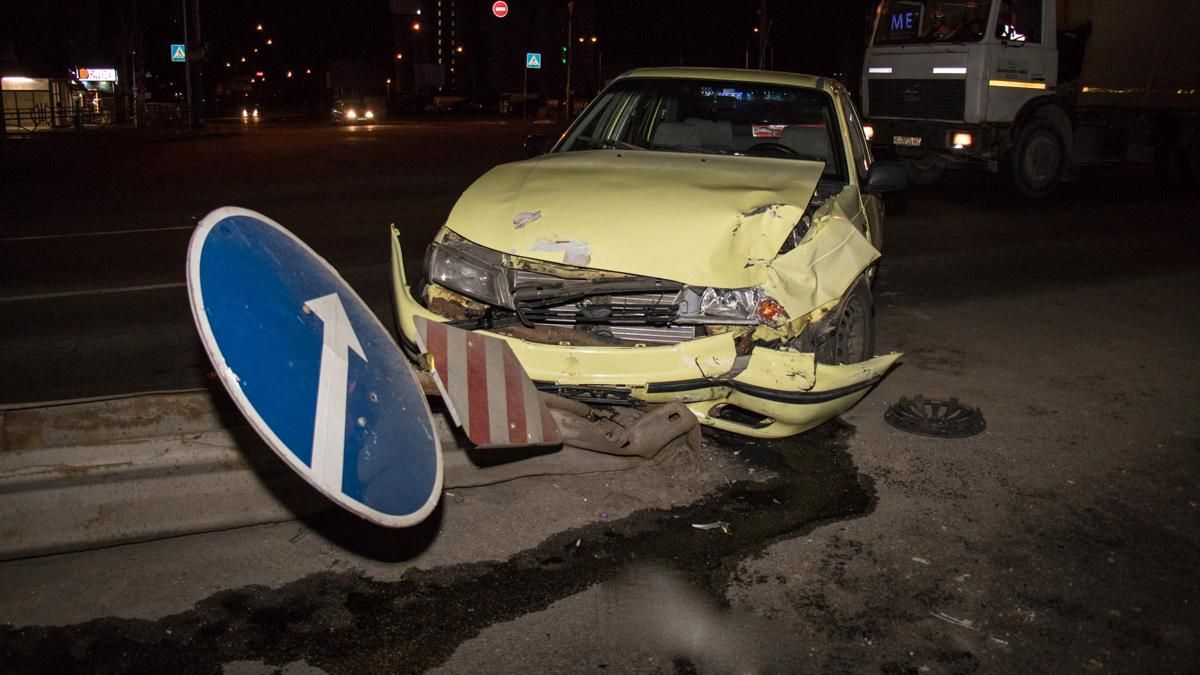 В Киеве произошла серьезная авария: фото с места ДТП