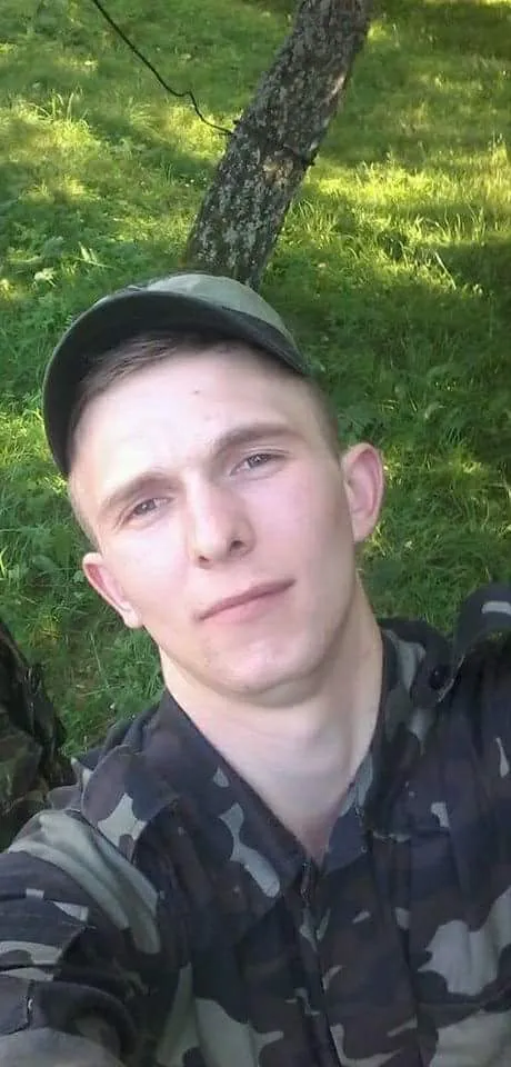 Загиблий боєць Денис Загиблий боєць Денис