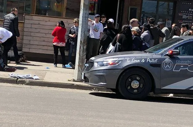 Вантажівка, Торонто, Канада, ДТП, наїзд на пішоходів, жертви Вантажівка, Торонто, Канада, ДТП, наїзд на пішоходів, жертви