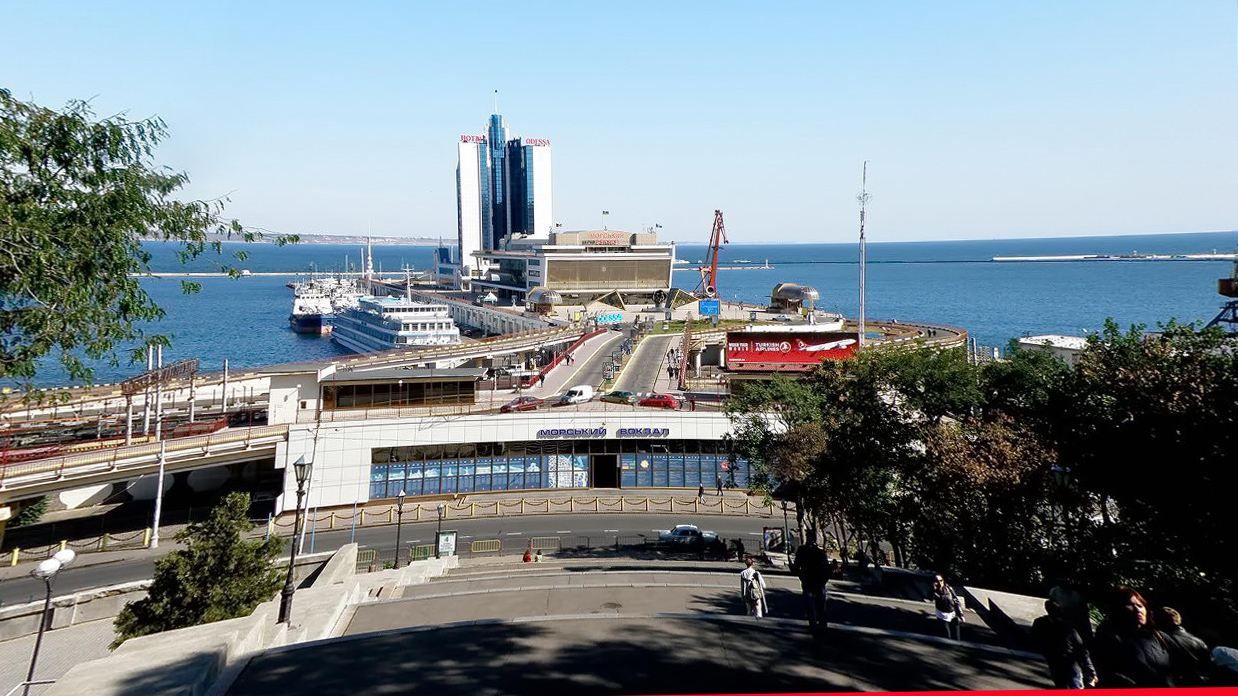 Пляжний сезон наближається до відкриття: як в Одесі готуються до відпочивальників Пляжний сезон наближається до відкриття: як в Одесі готуються до відпочивальників