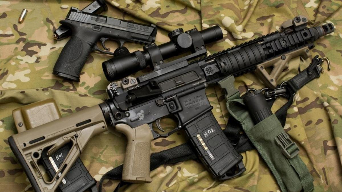 В Мариуполе полицейские обнаружили тайник с оружием