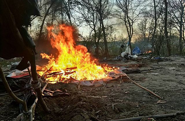 Спалення табору ромів у Києві: у поліції інцидент назвали "суботником"