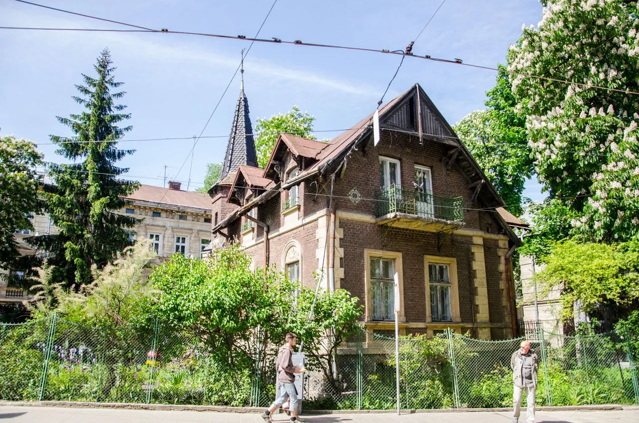 Де погуляти у Львові: цікаві та небанальні місця міста Лева Де погуляти у Львові: цікаві та небанальні місця міста Лева