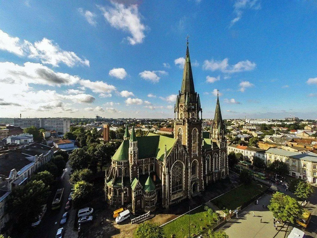 Де погуляти у Львові: цікаві та небанальні місця міста Лева Де погуляти у Львові: цікаві та небанальні місця міста Лева