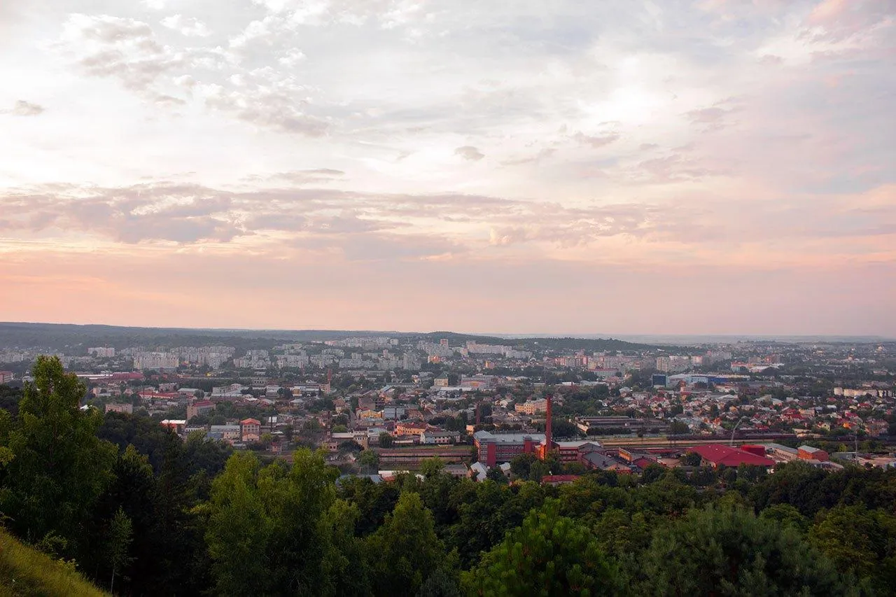 Львів, подорожі, Великдень у Львові 2021, куди піти, огляд парків і цікавих місць, Лиса гора 