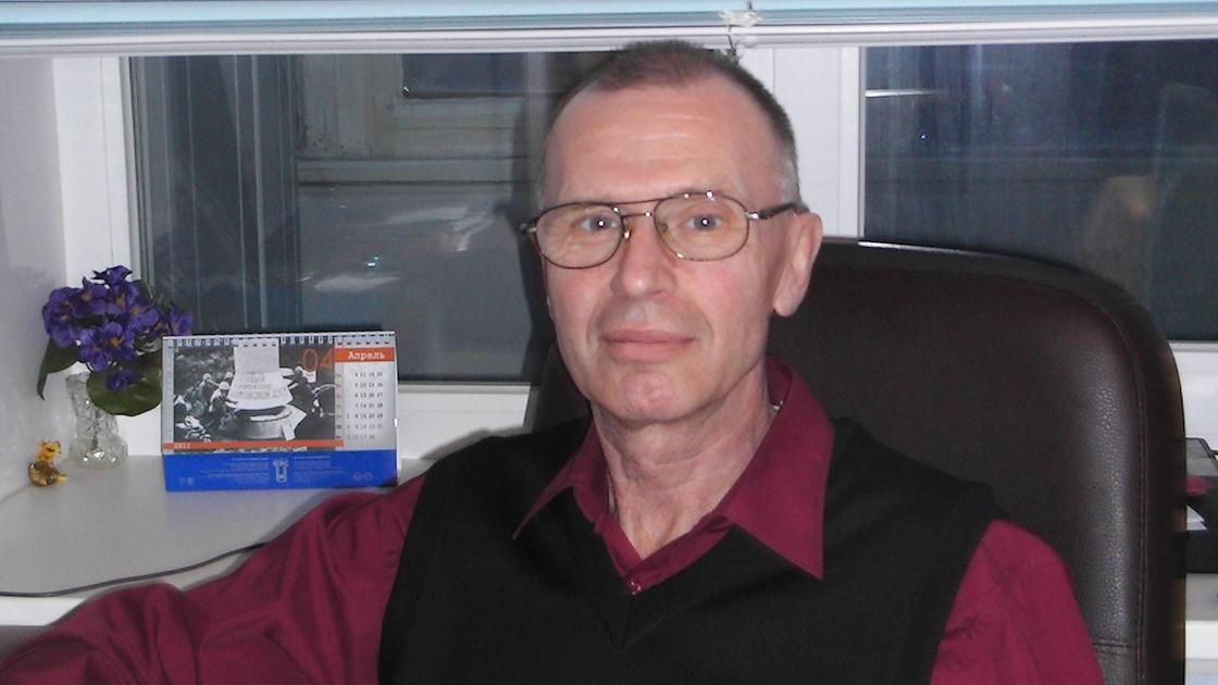 У Росії на автомобілі водій збив одного з розробників речовини "Новачок" У Росії на автомобілі водій збив одного з розробників речовини "Новачок"