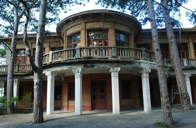 В Крыму оккупанты распродают санатории и гостиницы: названы суммы В Крыму оккупанты распродают санатории и гостиницы: названы суммы