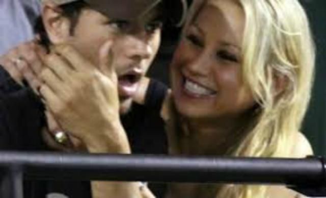 Анна Курникова и Энрике Иглесиас ждут ребенка Анна Курникова и Энрике Иглесиас ждут ребенка