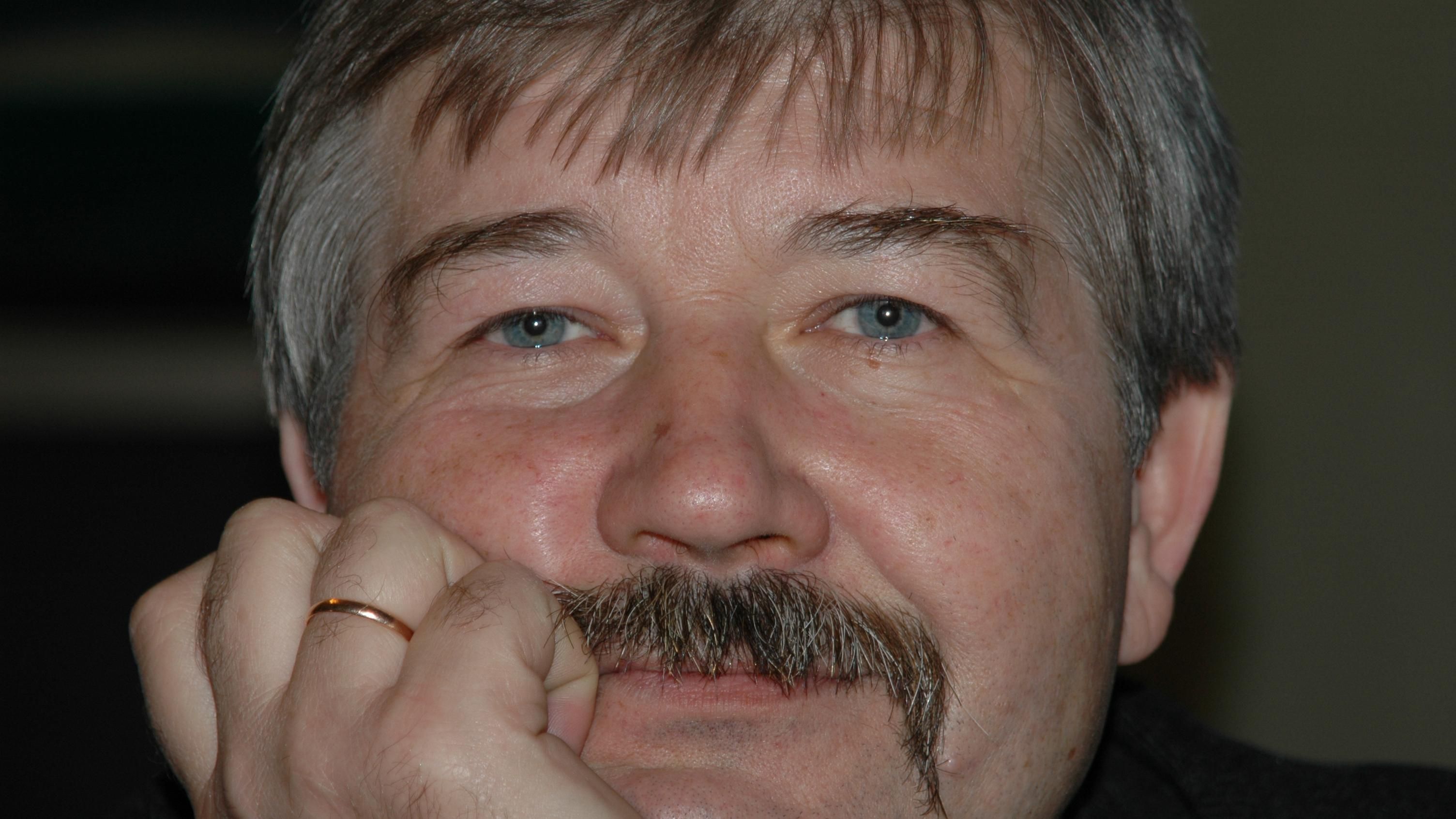 Пішов з життя Сергій Іванюк – дитячий письменник та наставник Києво-Могилянської академії Пішов з життя Сергій Іванюк – дитячий письменник та наставник Києво-Могилянської академії