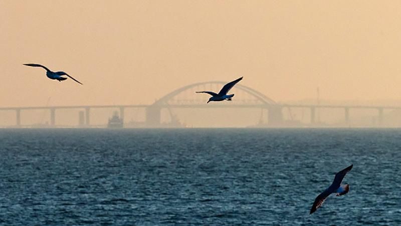 Окупанти похвалилися звісткою про завершальний етап будівництва "Кримського мосту" Окупанти похвалилися звісткою про завершальний етап будівництва "Кримського мосту"