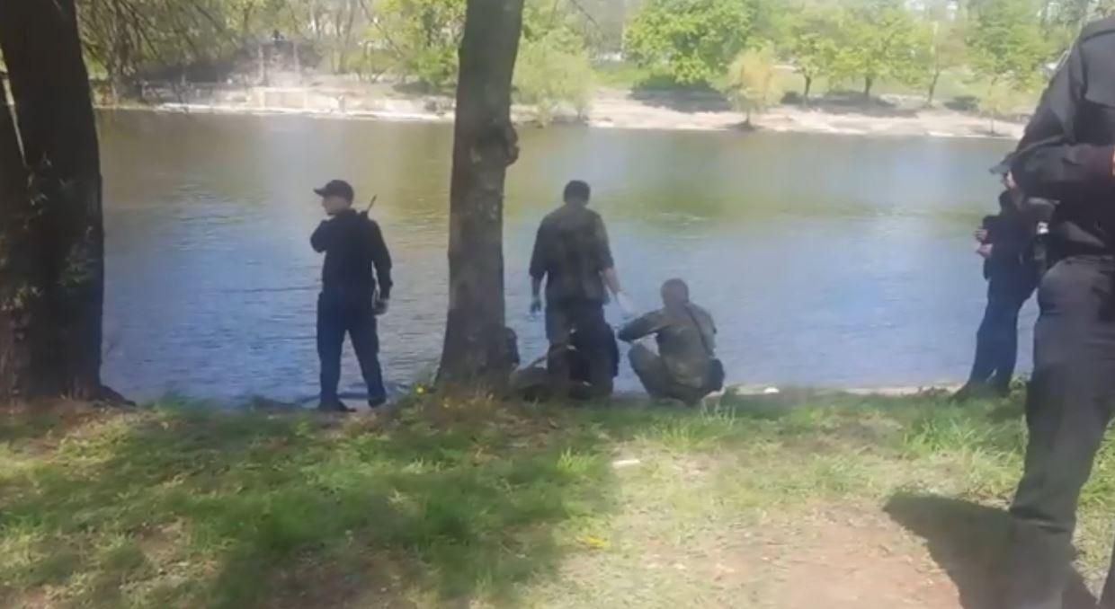 В киевской реке рыбаки выловили труп мужчины