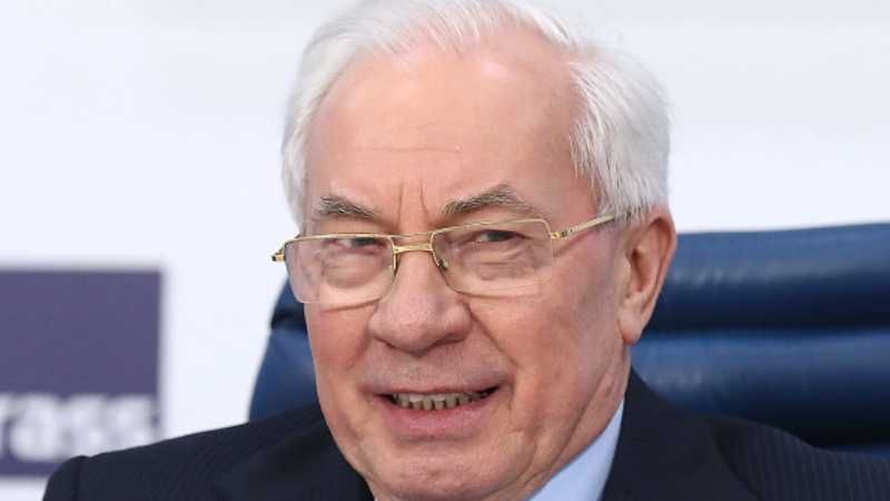 "На паперть хожу": Азаров в России жалуется, что вынужден побираться "На паперть хожу": Азаров в России жалуется, что вынужден побираться