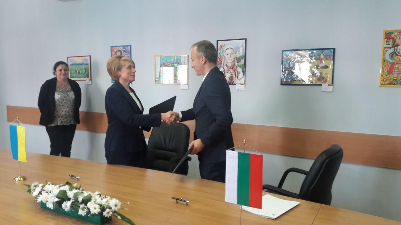 Болгария согласилась на языковую статью в реформе образования Болгария согласилась на языковую статью в реформе образования