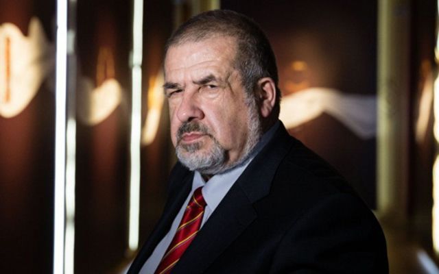 Чубаров рассказал, что нужно сделать с Крымским мостом, который построила Россия Чубаров рассказал, что нужно сделать с Крымским мостом, который построила Россия