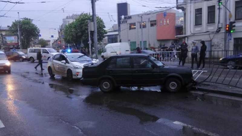 Смертельная авария в центре Львова: женщина умерла по дороге в больницу