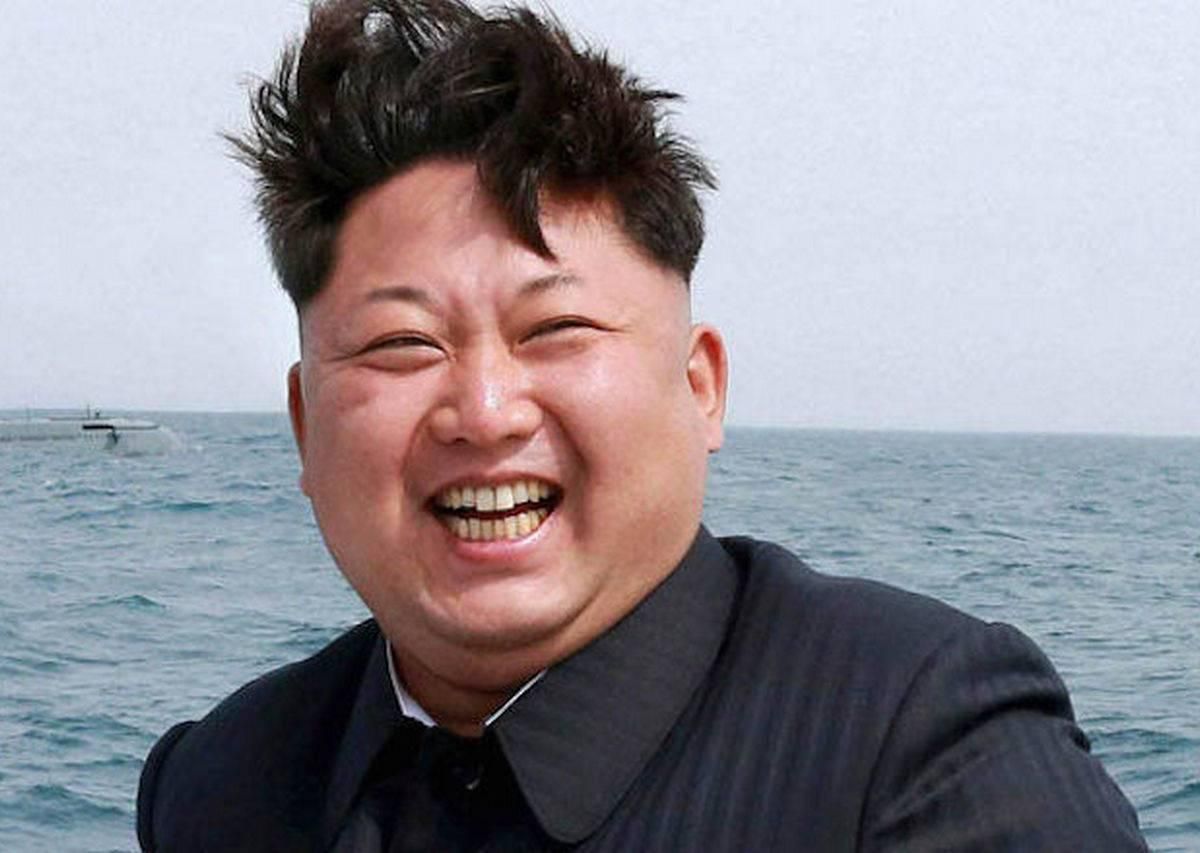 Сеть повеселило видео с необычным кортежем Ким Чен Ына