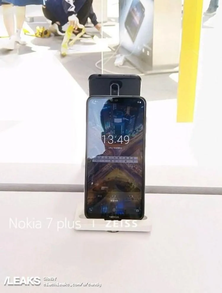 В мережі з'явилися фото Nokia X до анонсу