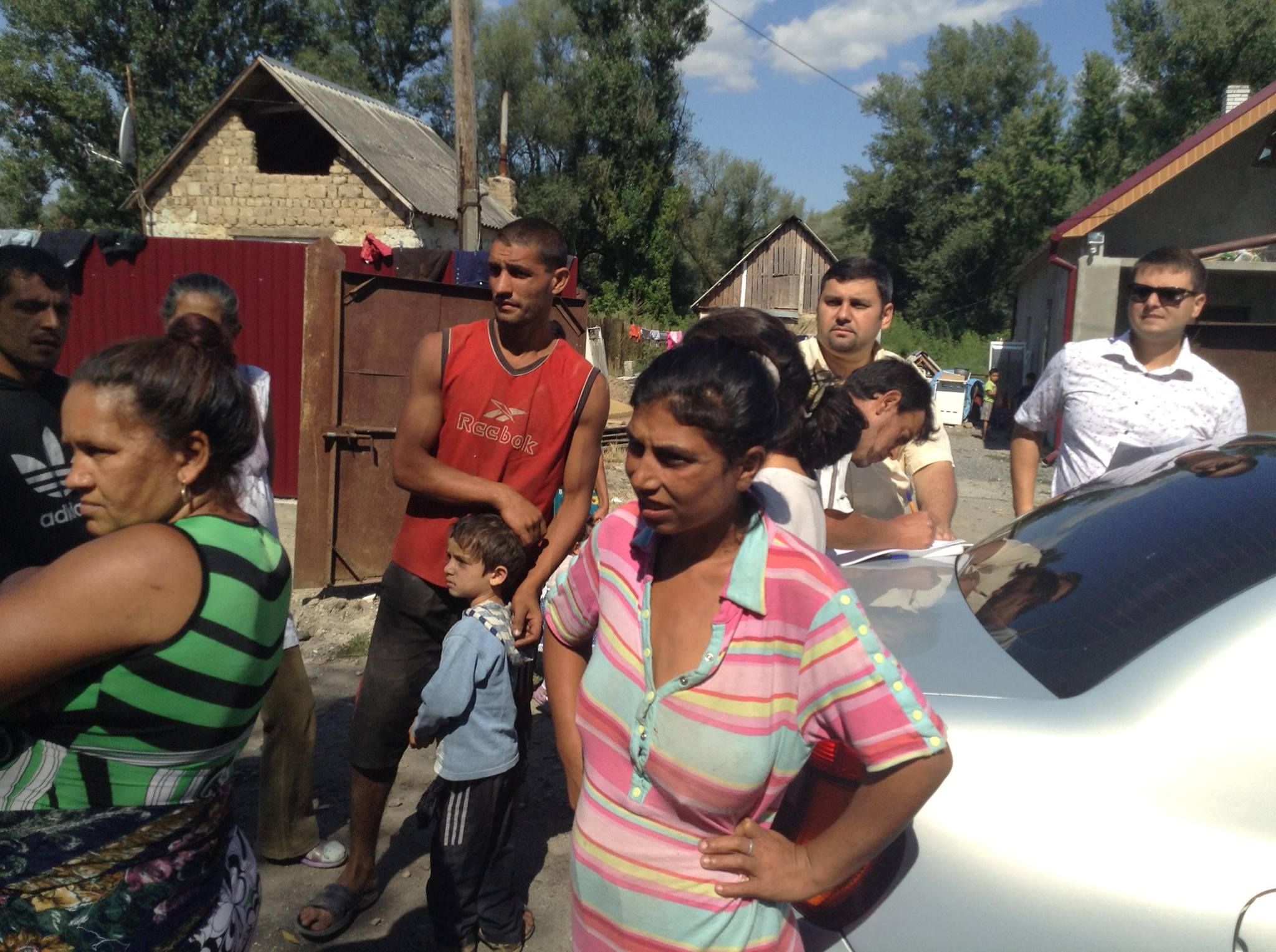 Поліція створить групу для захисту ромів