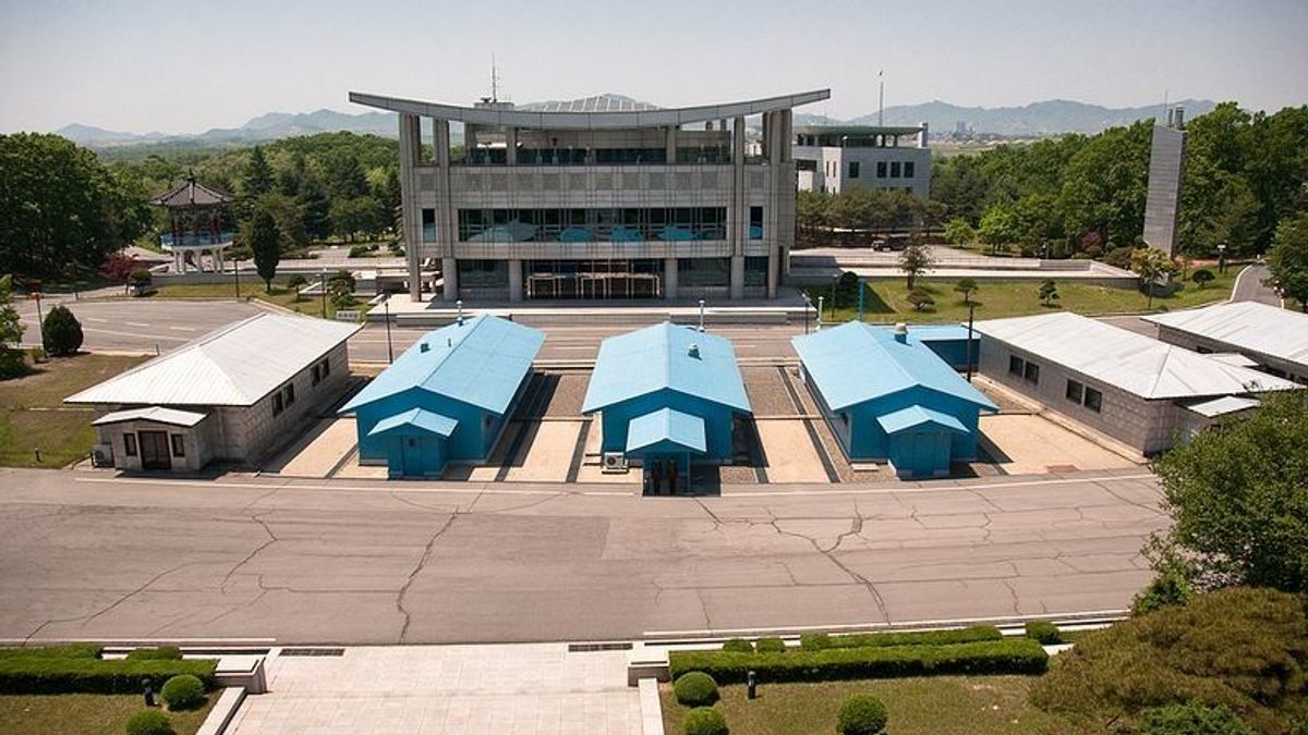 Вражаючі історії про втечі з КНДР: подробиці зі слів перебіжчиків Вражаючі історії про втечі з КНДР: подробиці зі слів перебіжчиків