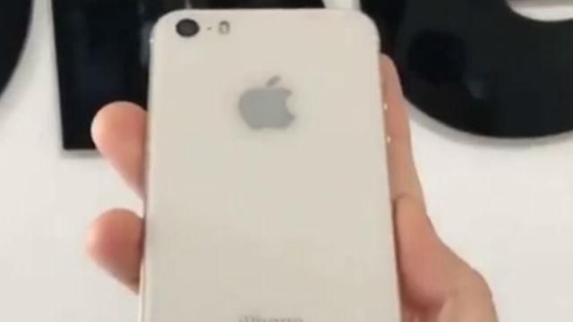 Як виглядатиме дешевий iPhone: в мережі з’явились фото і відео Як виглядатиме дешевий iPhone: в мережі з’явились фото і відео